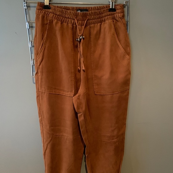 Zara joggers - burnt orange - Picture 2 of 4